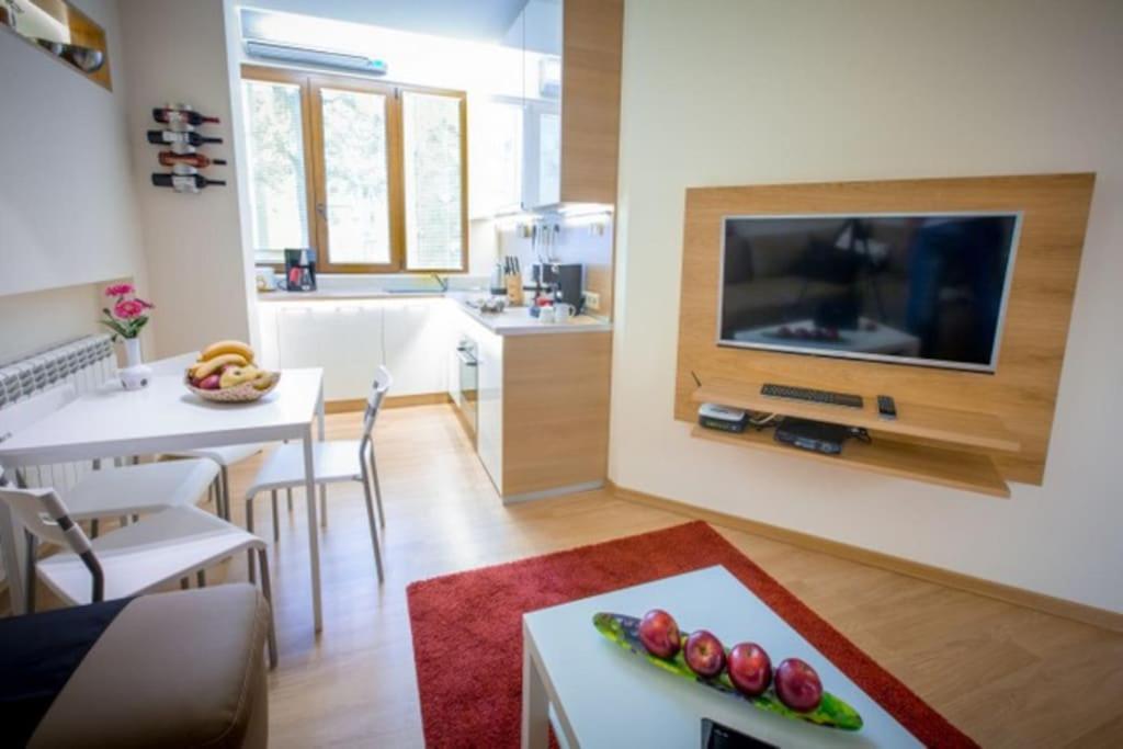 High Tech - Luxurious Apartment Sofia Buitenkant foto