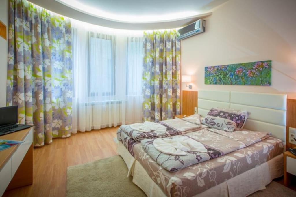 High Tech - Luxurious Apartment Sofia Buitenkant foto