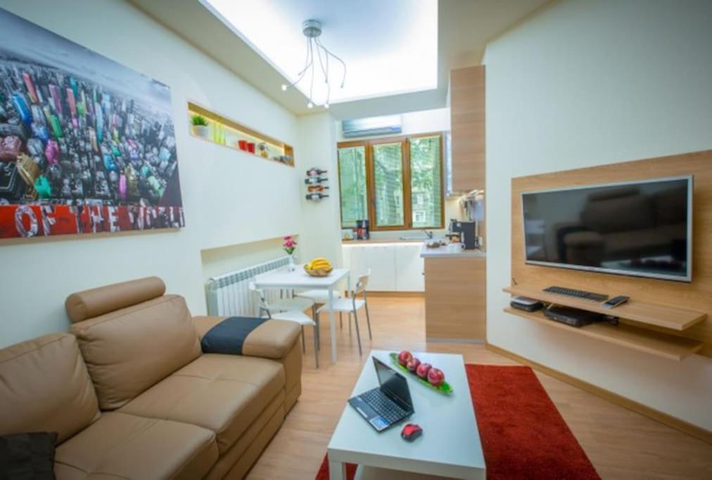 High Tech - Luxurious Apartment Sofia Buitenkant foto